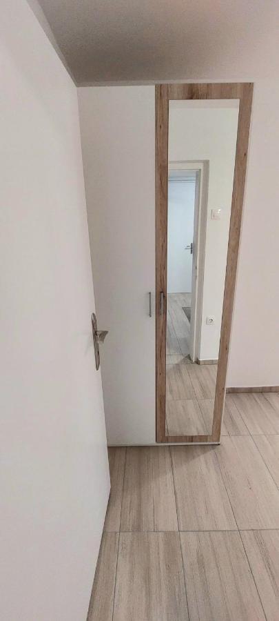 Jo-Ma Apartma - Safe Parking Ljubljana Ngoại thất bức ảnh